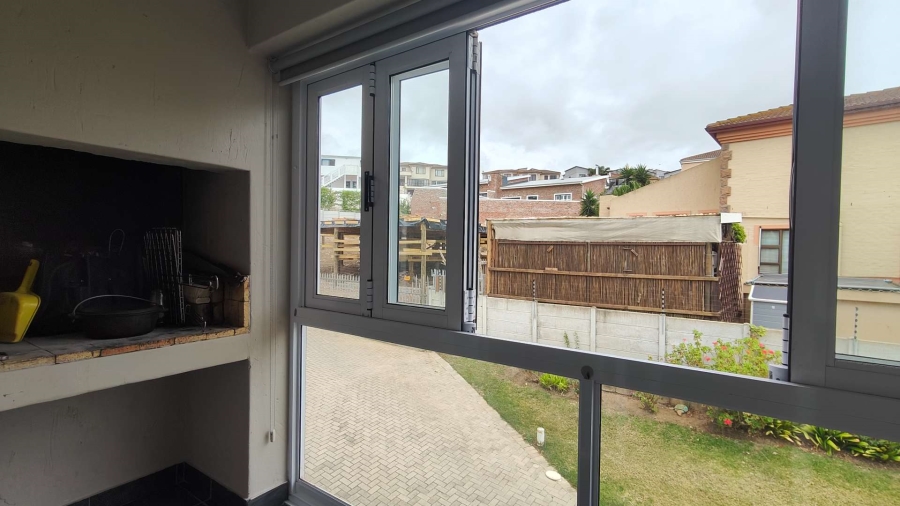 2 Bedroom Property for Sale in Island View Western Cape